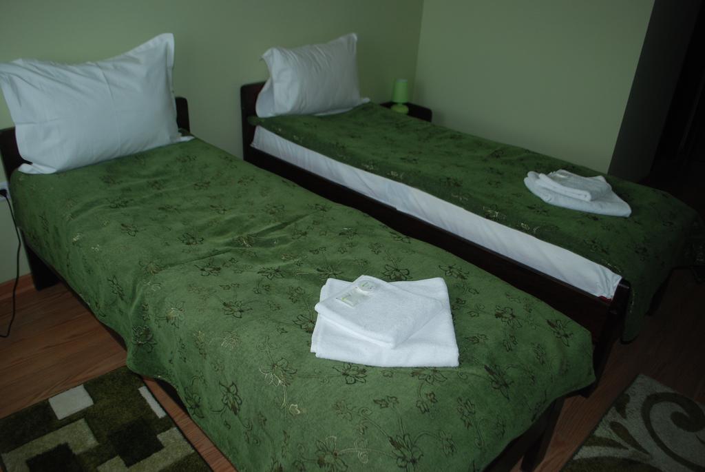 Curtea Brancoveneasca Otel Köstence Oda fotoğraf